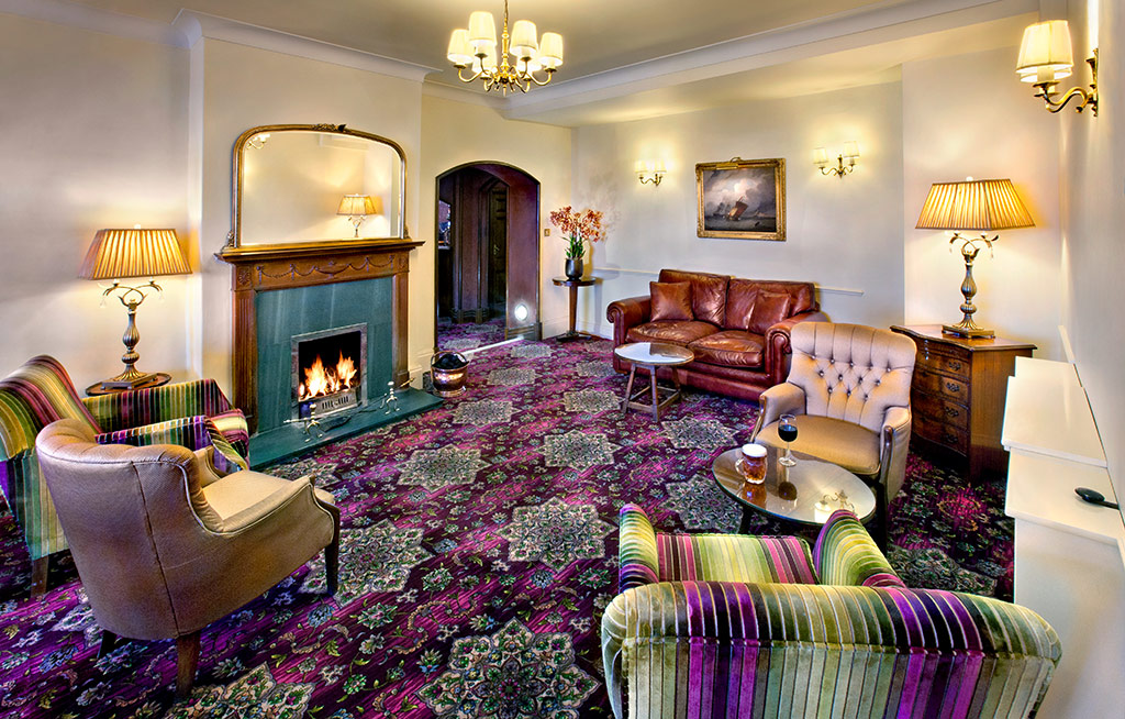 kingsway-hotel-lounge.jpg